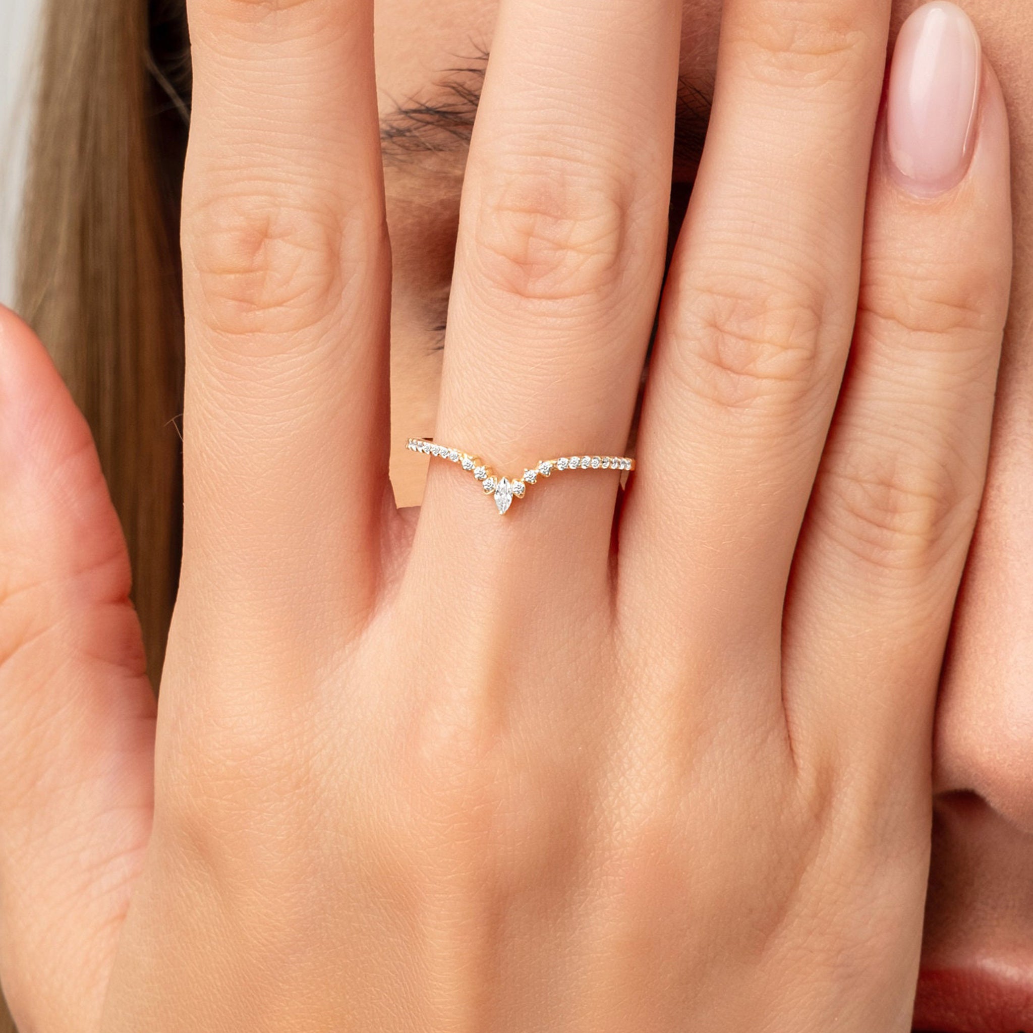Minimalist Chevron Band with Round Lab Grown Diamonds