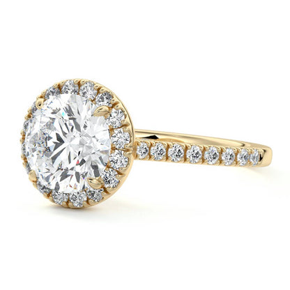 Brilliant Round Cut Moissanite Halo Engagement Ring