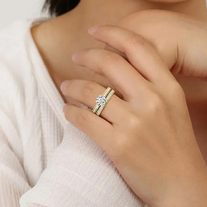 Solitaire Accents Round Moissanite Bridal Ring Set
