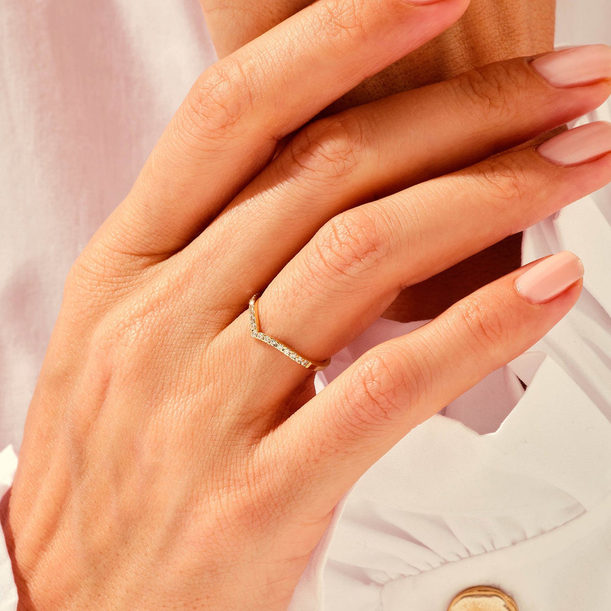 Classic V Curved Lab Diamond Bands