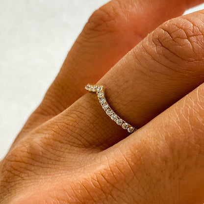 Classic V Curved Lab Diamond Bands